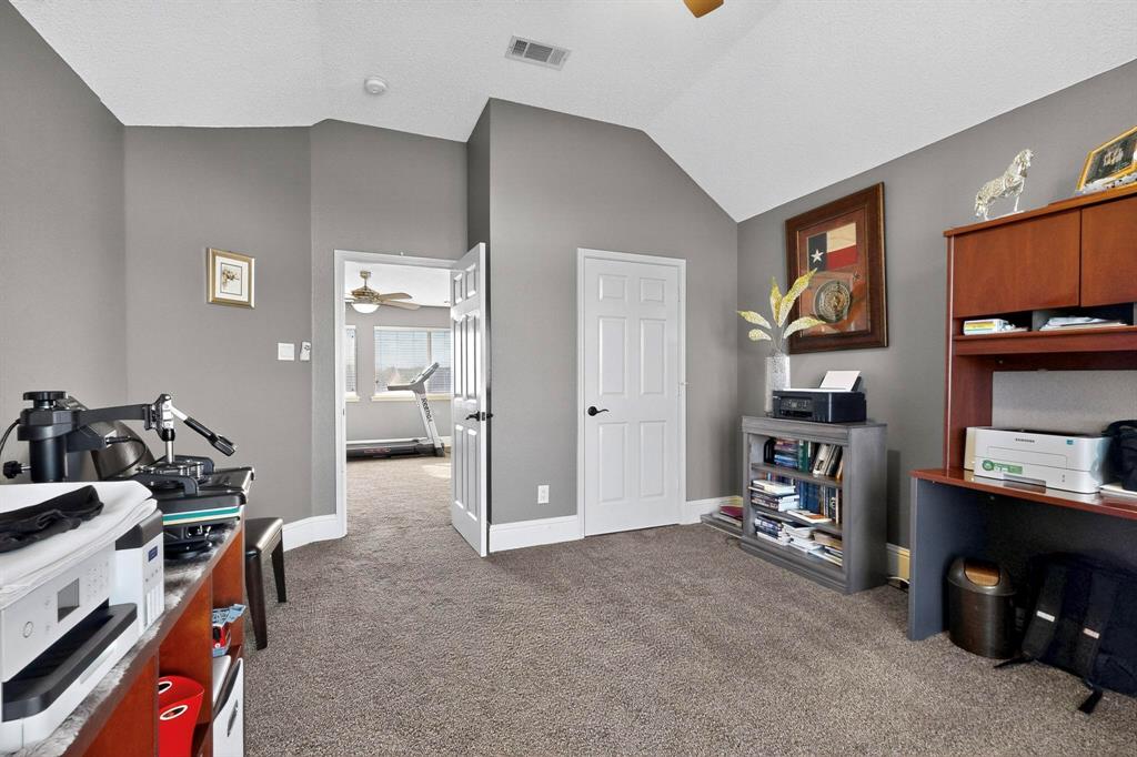 Talty, Texas, 75160, United States, 4 Bedrooms Bedrooms, ,3 BathroomsBathrooms,Residential,For Sale,1981914