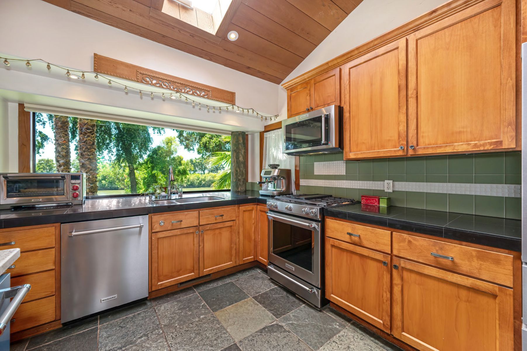  6645 Garden Highway, Sacramento, CA 95837 - 物件實景