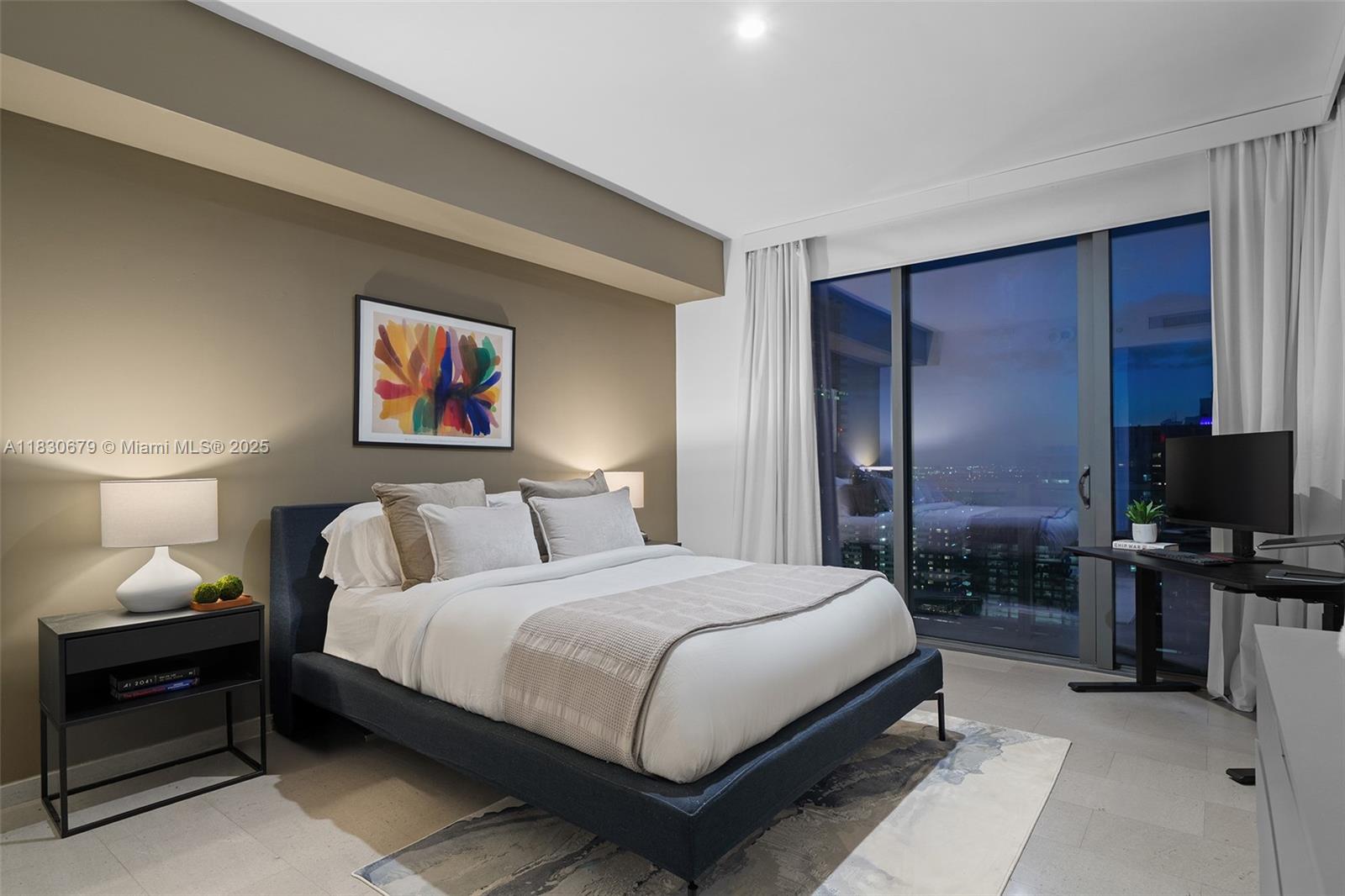 Miami, Florida, 33131, United States, 2 Bedrooms Bedrooms, ,3 BathroomsBathrooms,Residential,For Sale,1877459