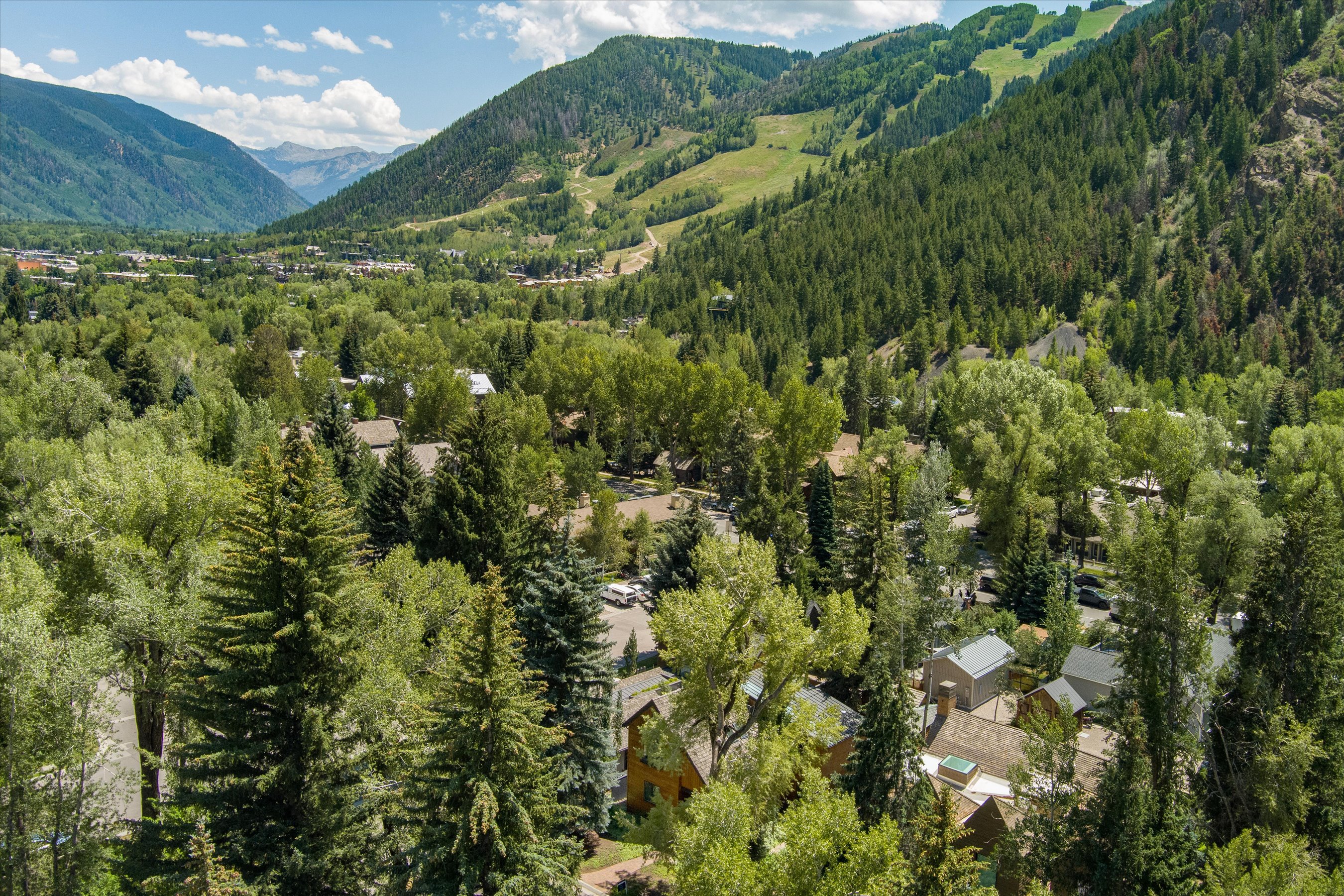  Alpine Charm and Sophistication - 物件實景