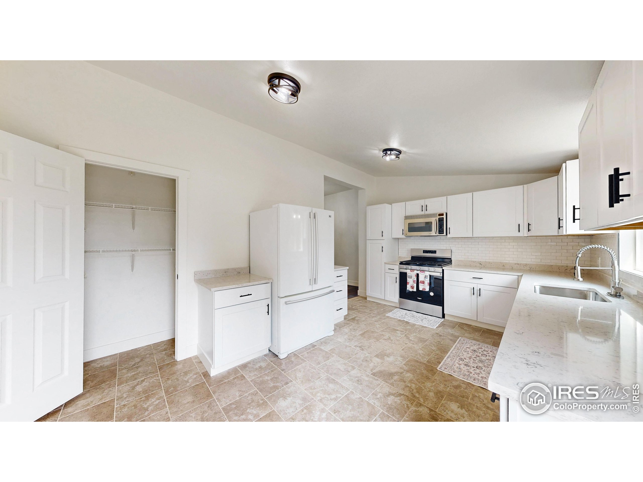Milliken, Colorado, 80543, United States, 5 Bedrooms Bedrooms, ,1 BathroomBathrooms,Residential,For Sale,1896024