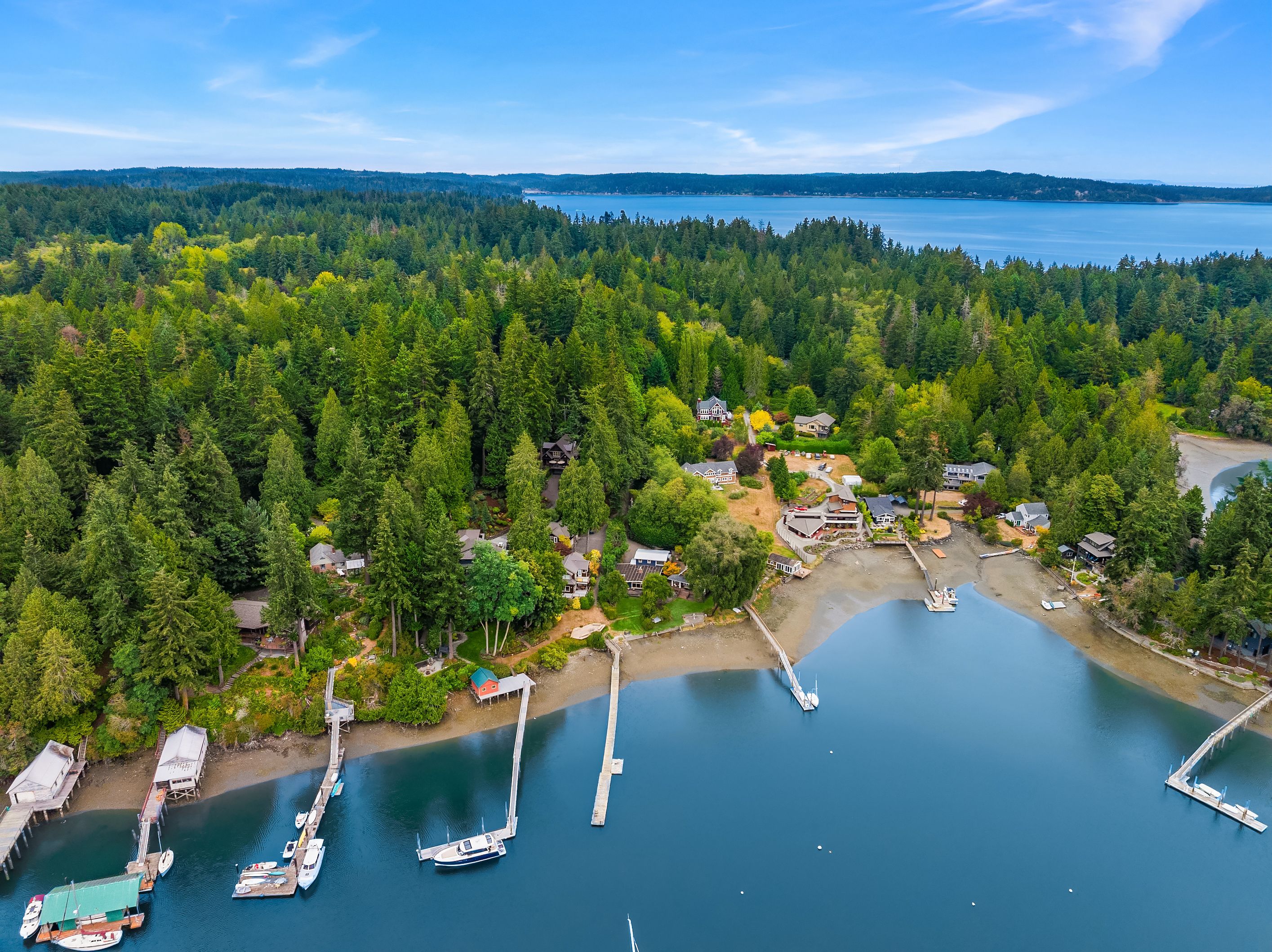  15122 & 15128 NE Anna Vera Lane, Bainbridge Island, WA 98110 - 物件實景