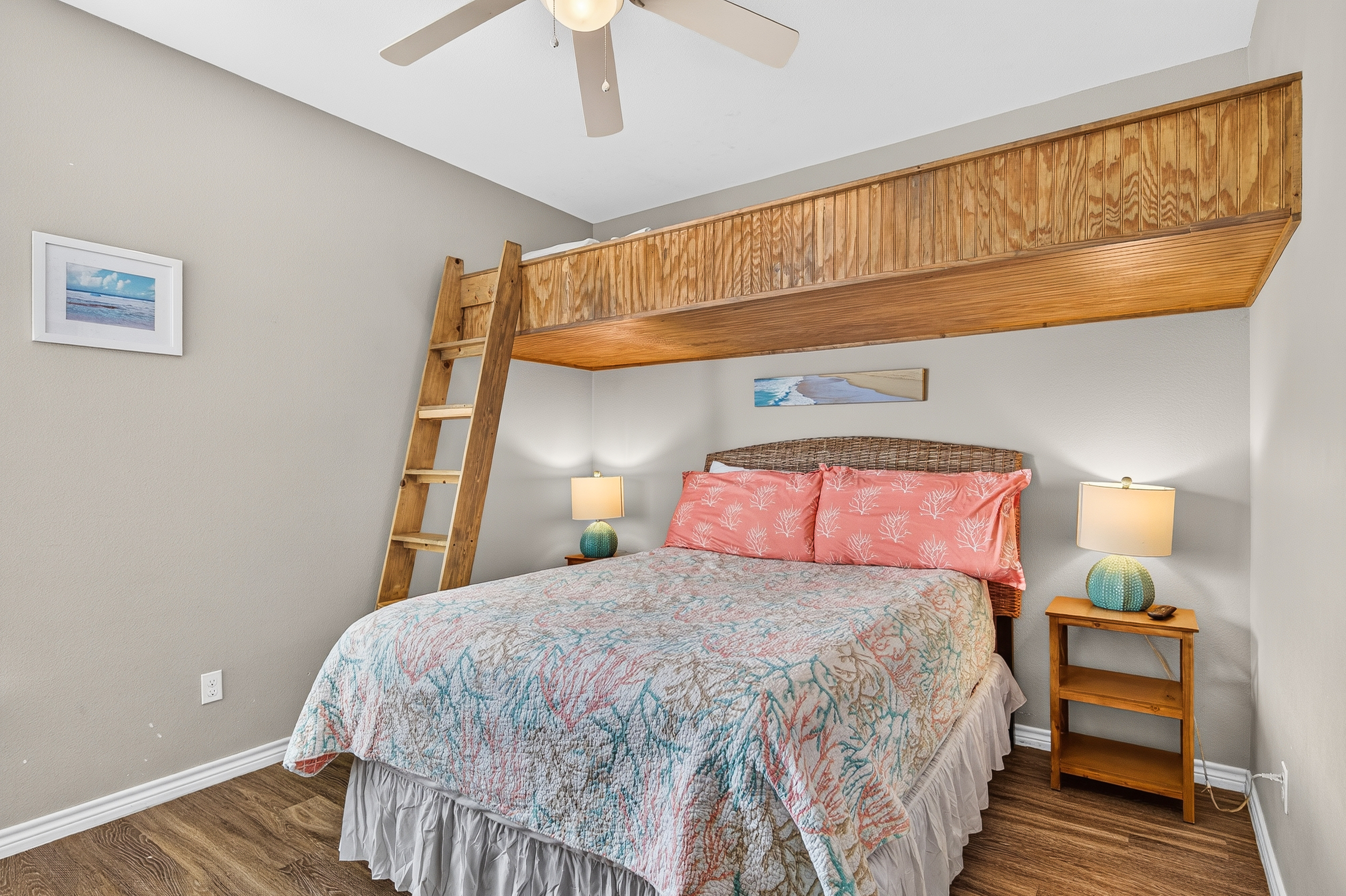  Coastal Townhome Retreat - 物件實景