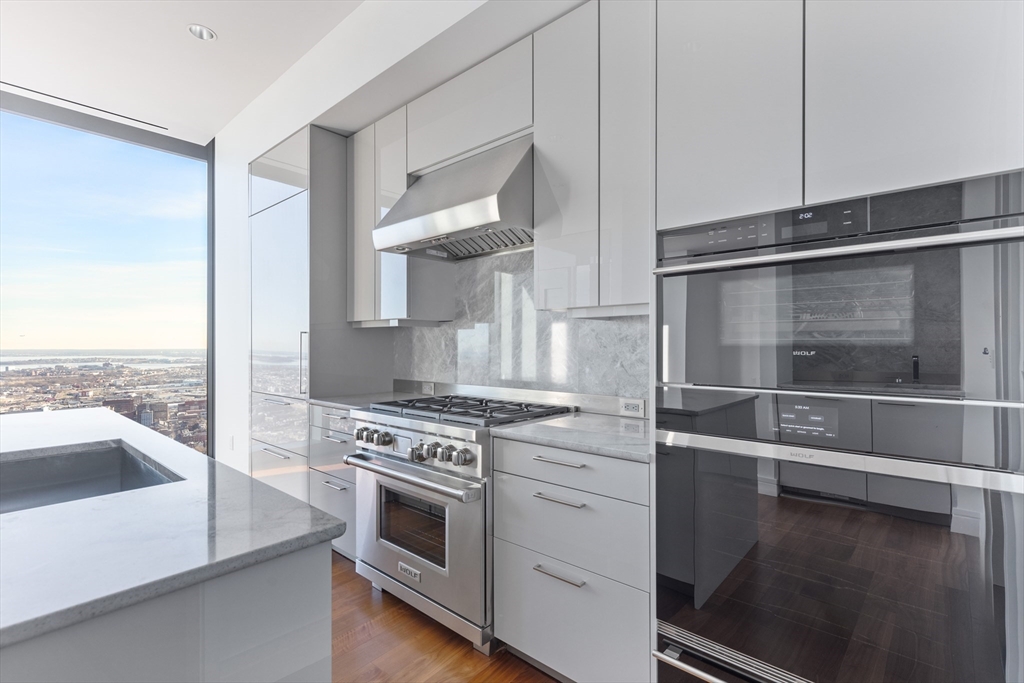 1 Dalton Unit 5602, Boston, Massachusetts, 02115, United States, 3 Bedrooms Bedrooms, ,4 BathroomsBathrooms,Residential,For Sale,1 Dalton Unit 5602,1610884