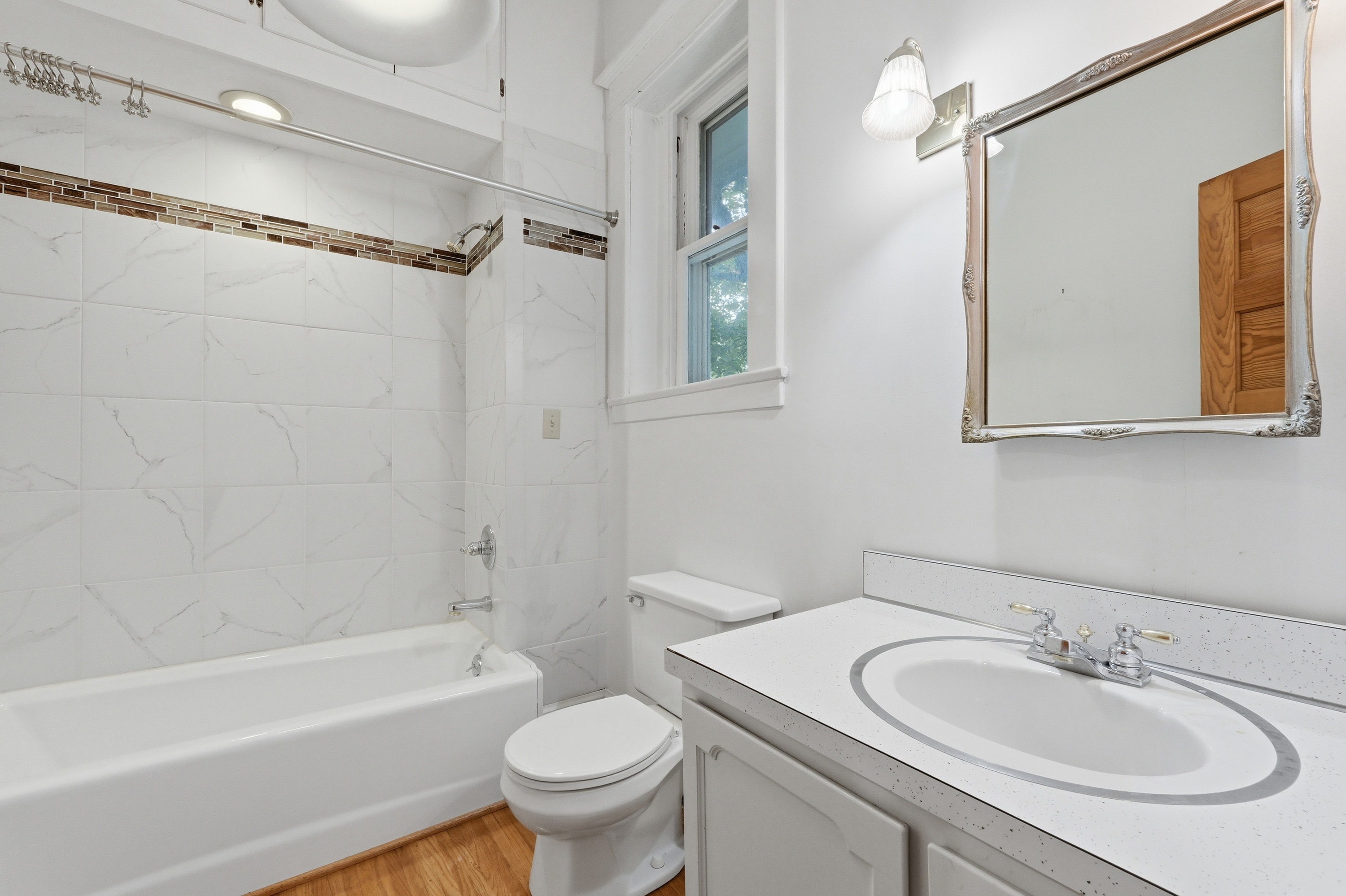  2037 Tyler Lane, Louisville, KY 40205 - 物件實景