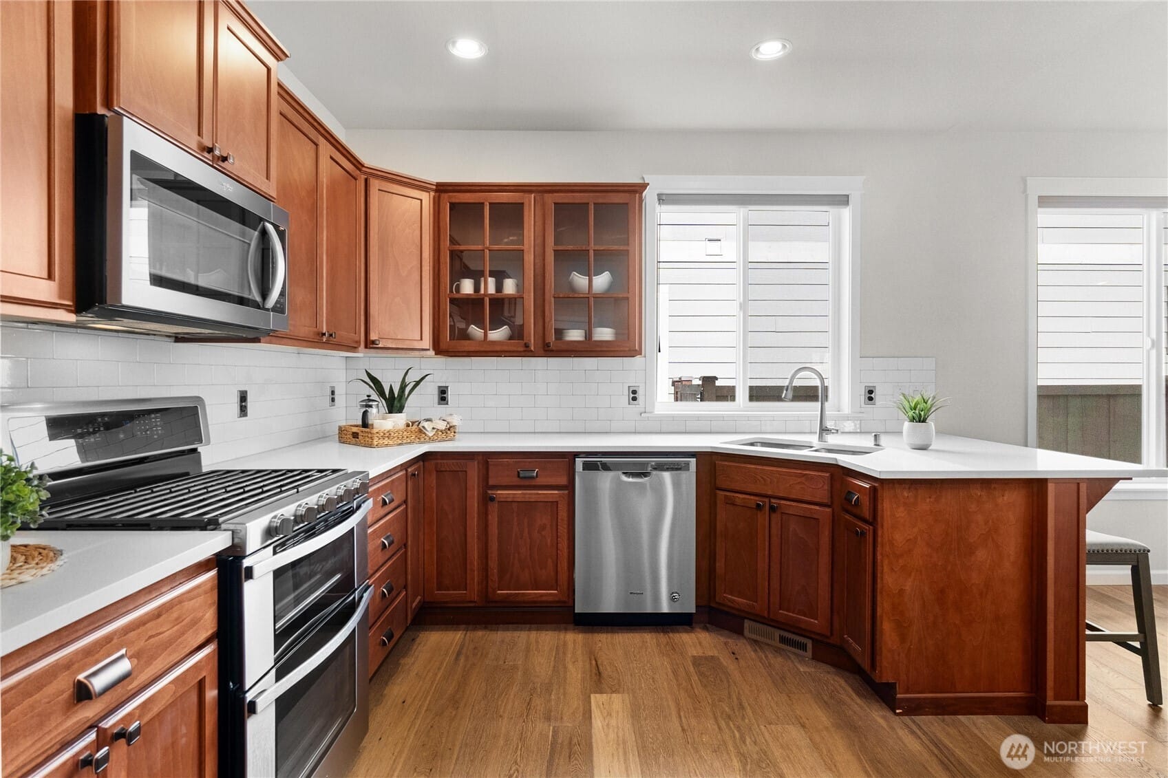 Tumwater, Washington, 98501, United States, 3 Bedrooms Bedrooms, ,2 BathroomsBathrooms,Residential,For Sale,1989265