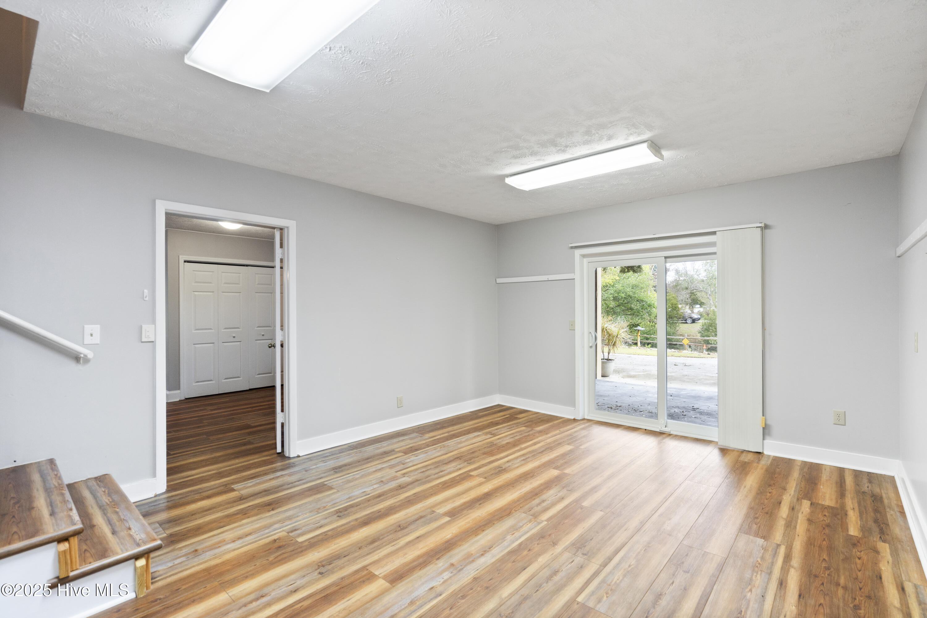 Emerald Isle, North Carolina, 28594, United States, 3 Bedrooms Bedrooms, ,3 BathroomsBathrooms,Residential,For Sale,1991113