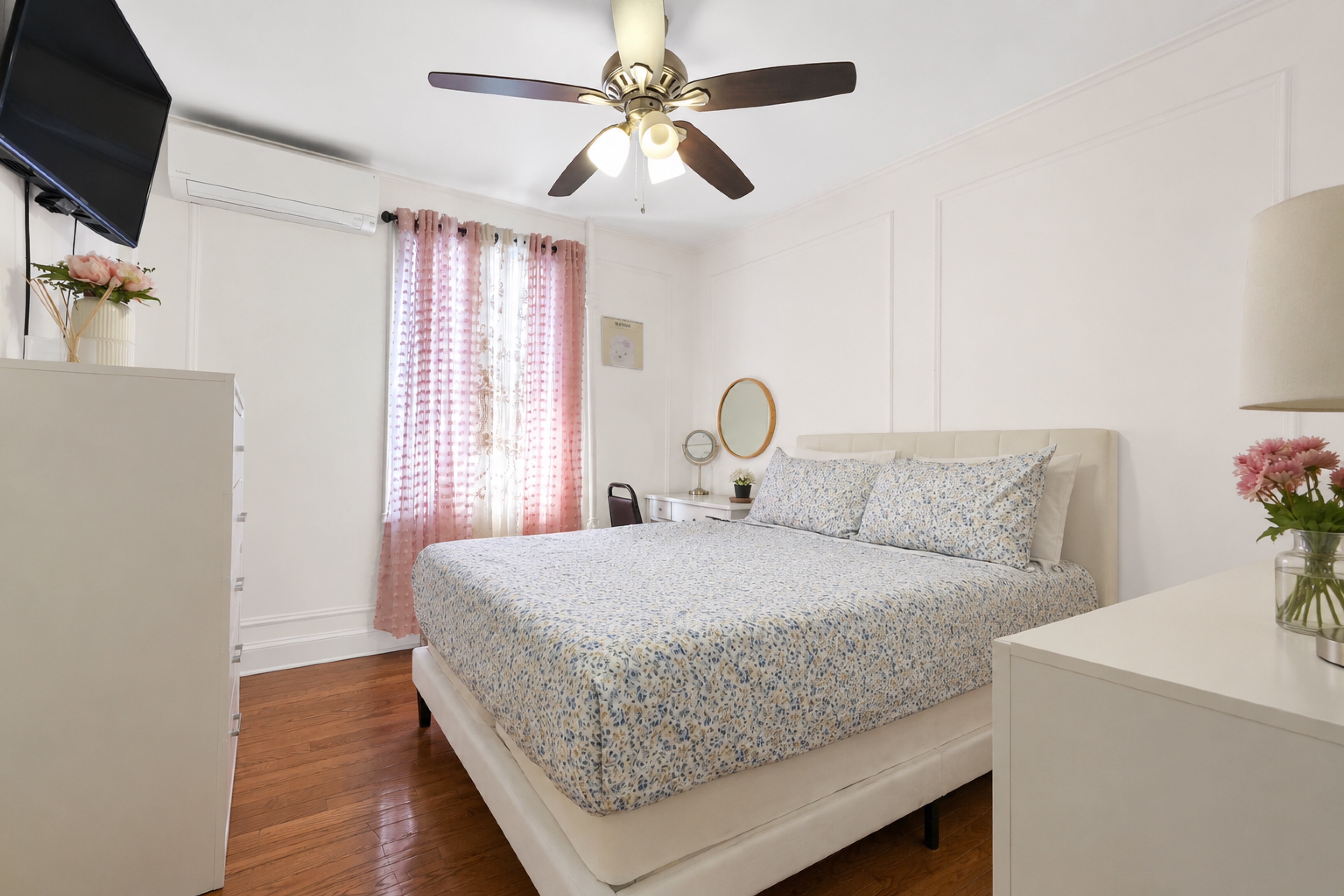 Queens Village, New York, 11429, United States, 4 Bedrooms Bedrooms, ,3 BathroomsBathrooms,Residential,For Sale,2048464