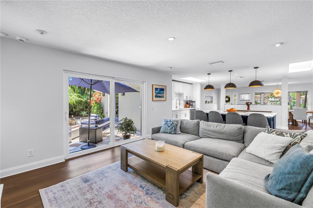 St Petersburg, Florida, 33711, United States, 3 Bedrooms Bedrooms, ,2 BathroomsBathrooms,Residential,For Sale,1862533