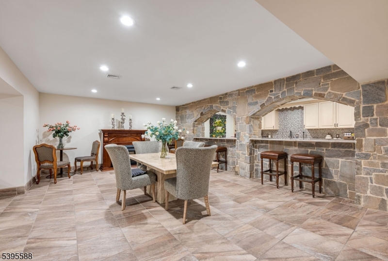 Sparta Twp., New Jersey, 07871, United States, 6 Bedrooms Bedrooms, ,7 BathroomsBathrooms,Residential,For Sale,1987965