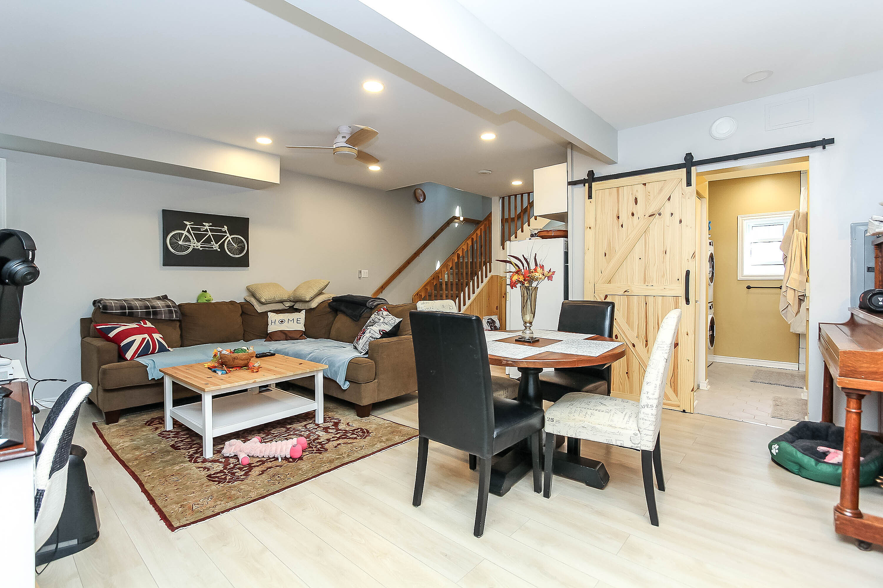  Updated Legal Duplex - 物件實景