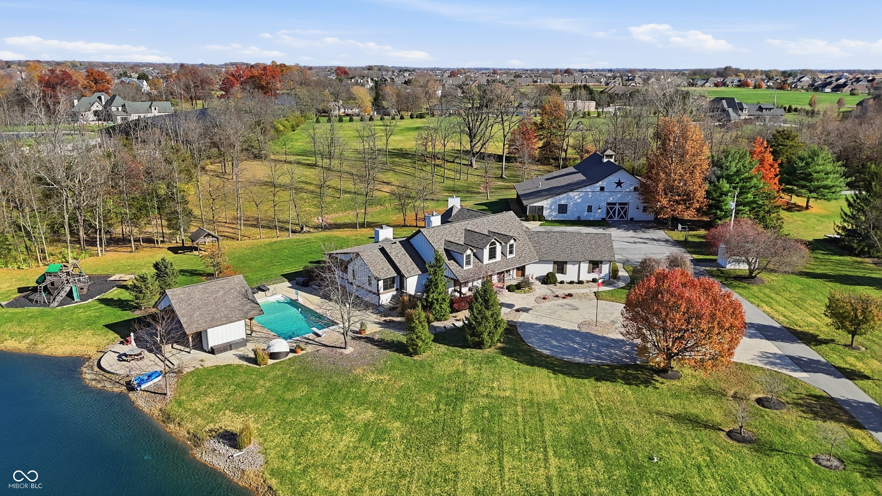 Bargersville, Indiana, 46106, United States, 5 Bedrooms Bedrooms, ,6 BathroomsBathrooms,Residential,For Sale,1992401