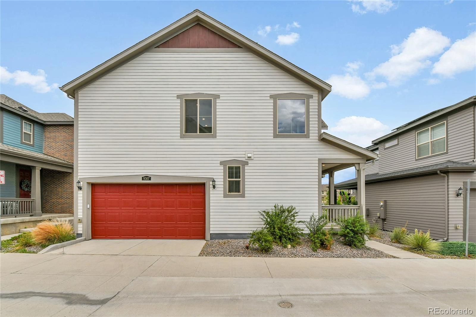 Littleton, Colorado, 80125, United States, 3 Bedrooms Bedrooms, ,3 BathroomsBathrooms,Residential,For Sale,1891675