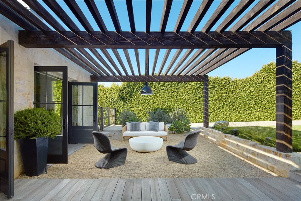 Newport Beach, California, 92660, United States, 4 Bedrooms Bedrooms, ,3 BathroomsBathrooms,Residential,For Sale,1927269