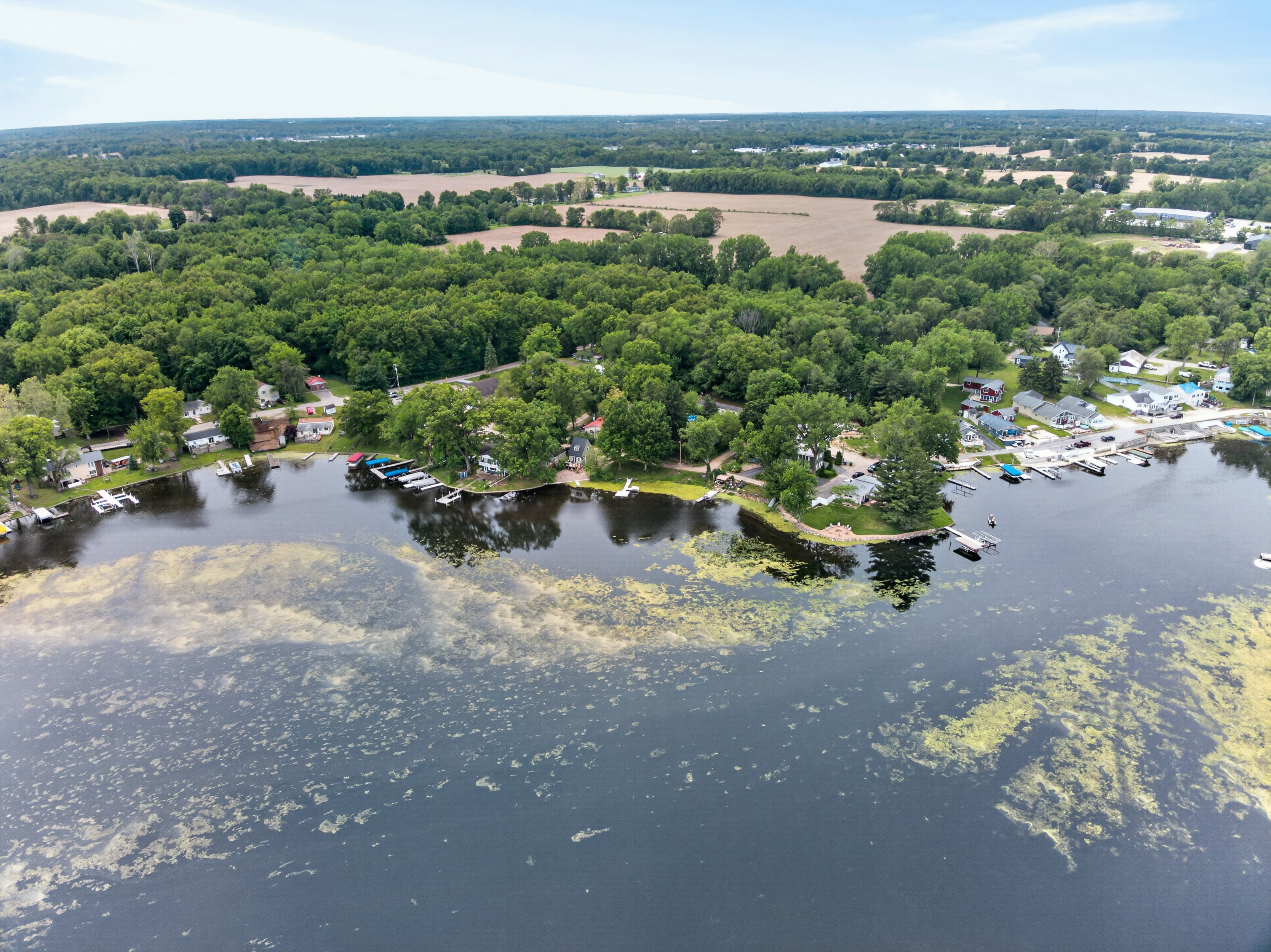  Updated Cottage with Convenient Access to Lake Webster - 物件實景