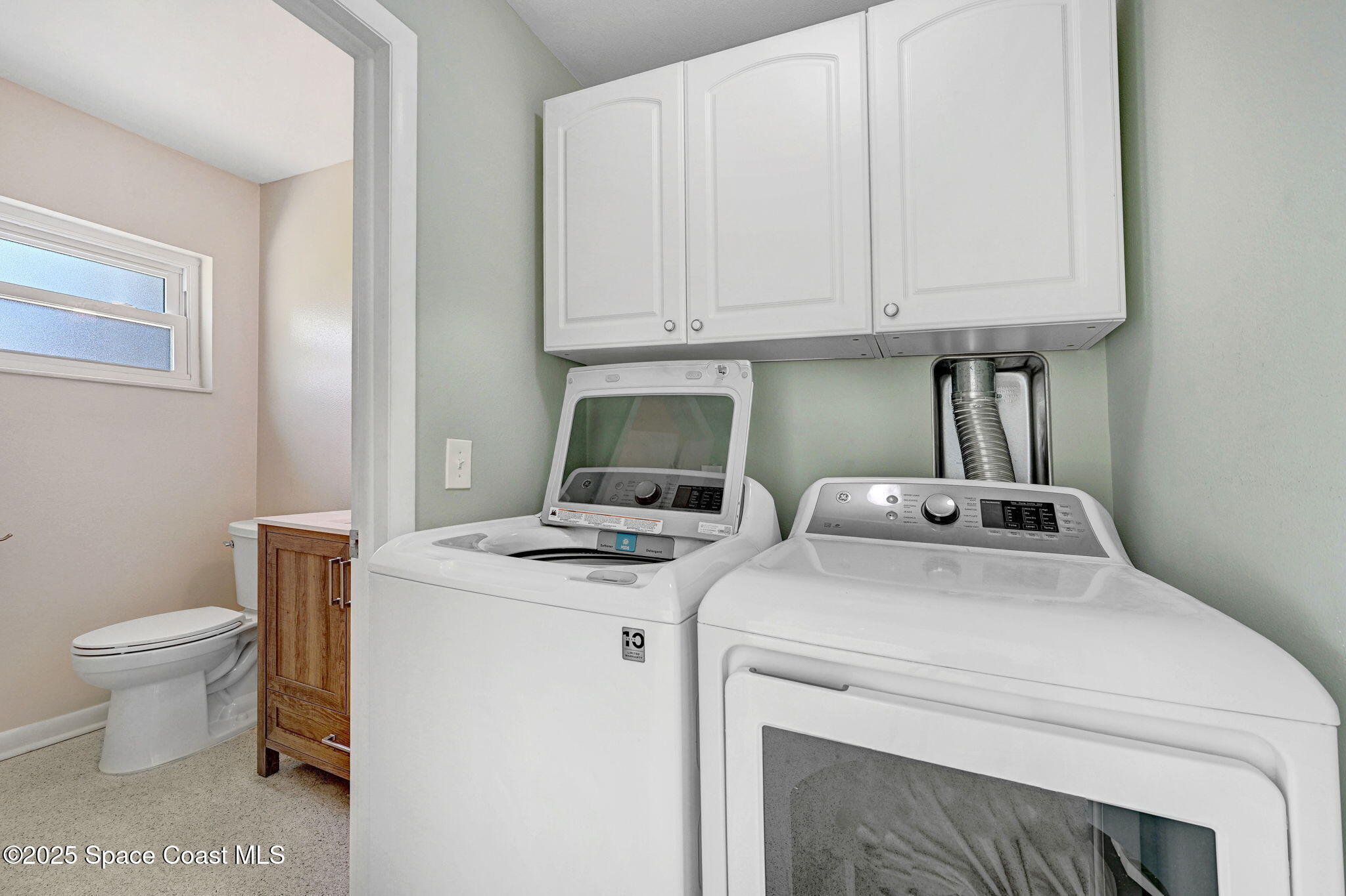 Indian Harbour Beach, Florida, 32937, United States, 4 Bedrooms Bedrooms, ,3 BathroomsBathrooms,Residential,For Sale,1941737