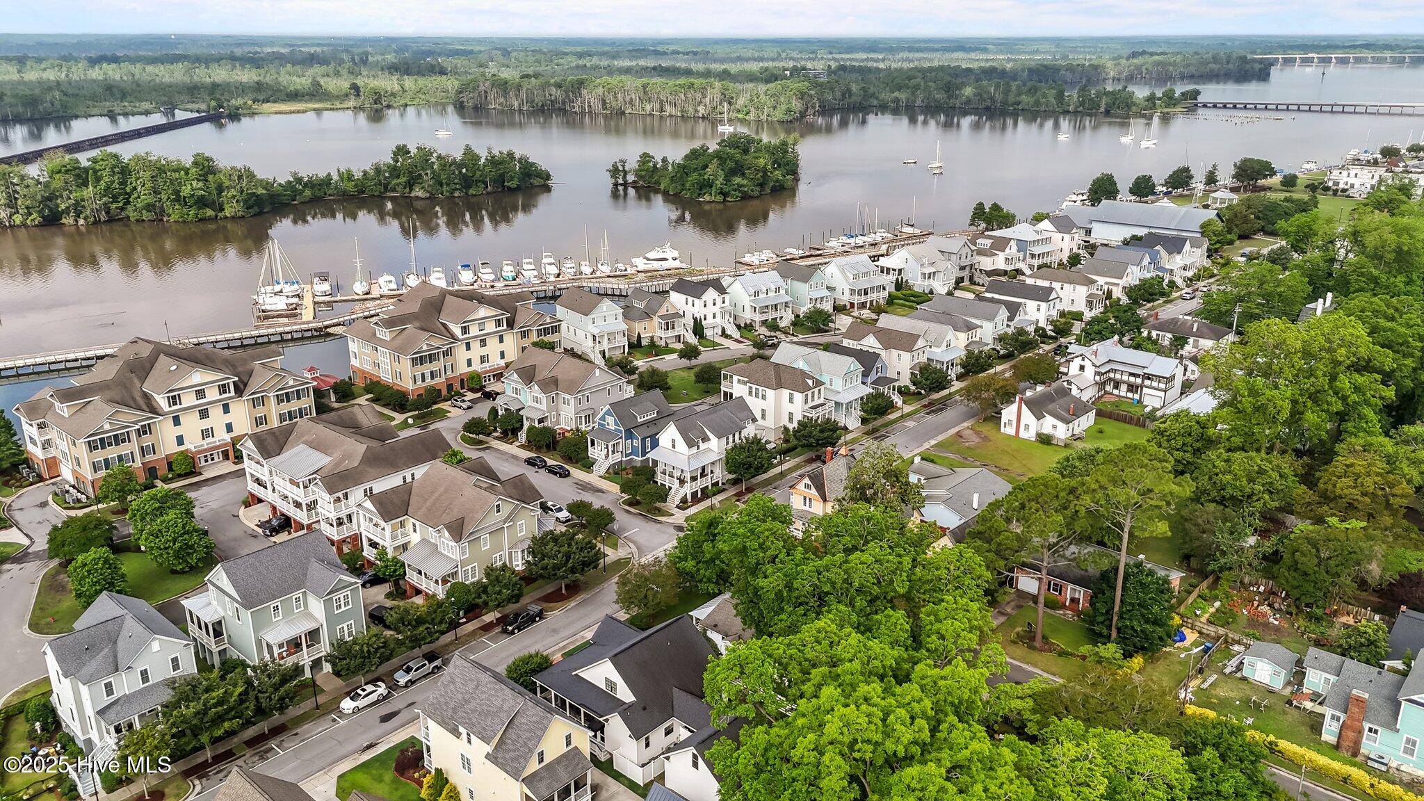 Washington, North Carolina, 27889, United States, 3 Bedrooms Bedrooms, ,3 BathroomsBathrooms,Residential,For Sale,1819850