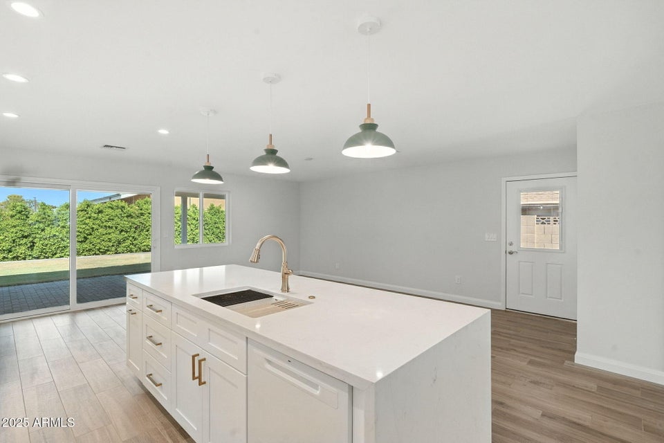 Phoenix, Arizona, 85008, United States, 4 Bedrooms Bedrooms, ,2 BathroomsBathrooms,Residential,For Sale,1974432