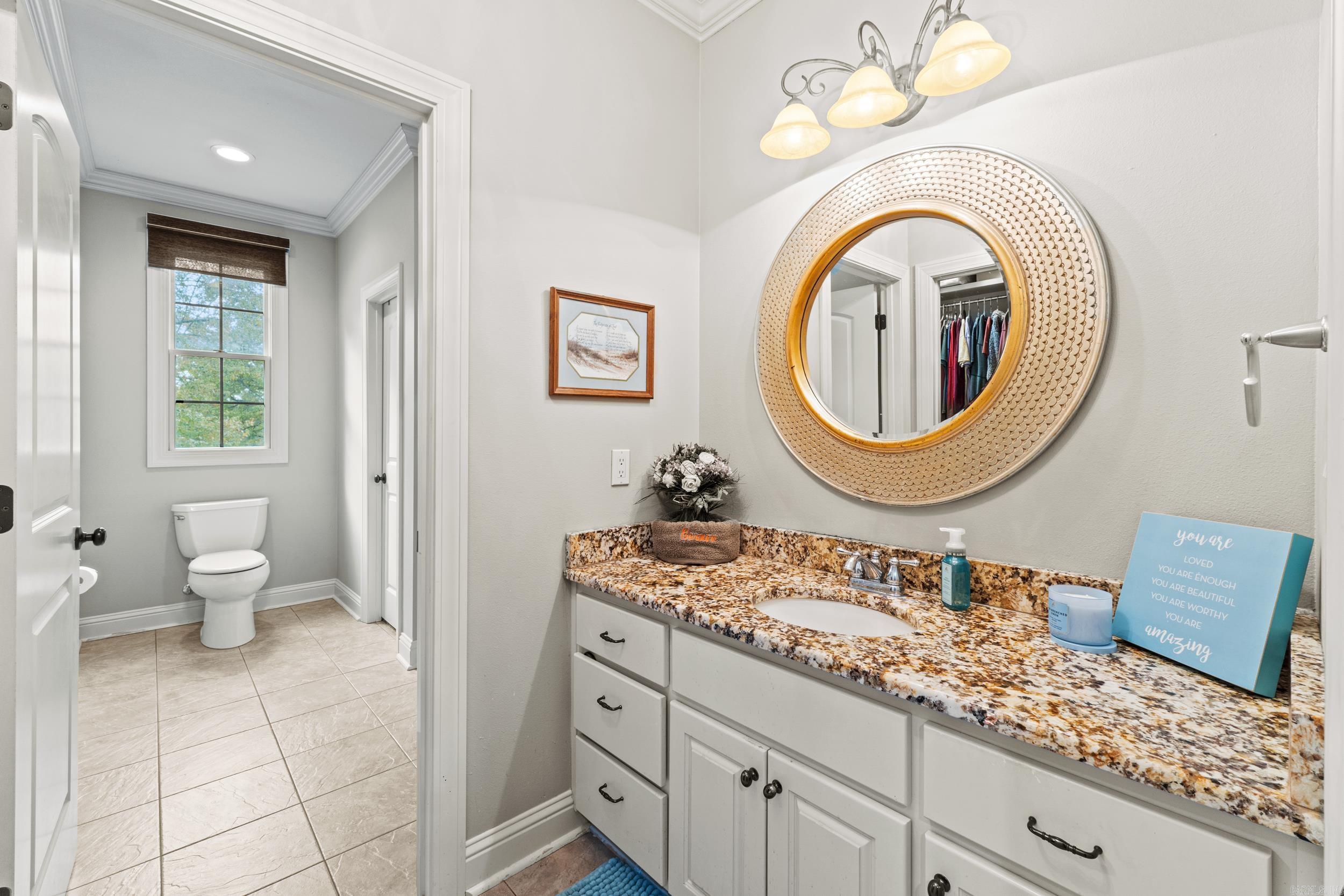 Benton, Arkansas, 72019, United States, 5 Bedrooms Bedrooms, ,5 BathroomsBathrooms,Residential,For Sale,1994401