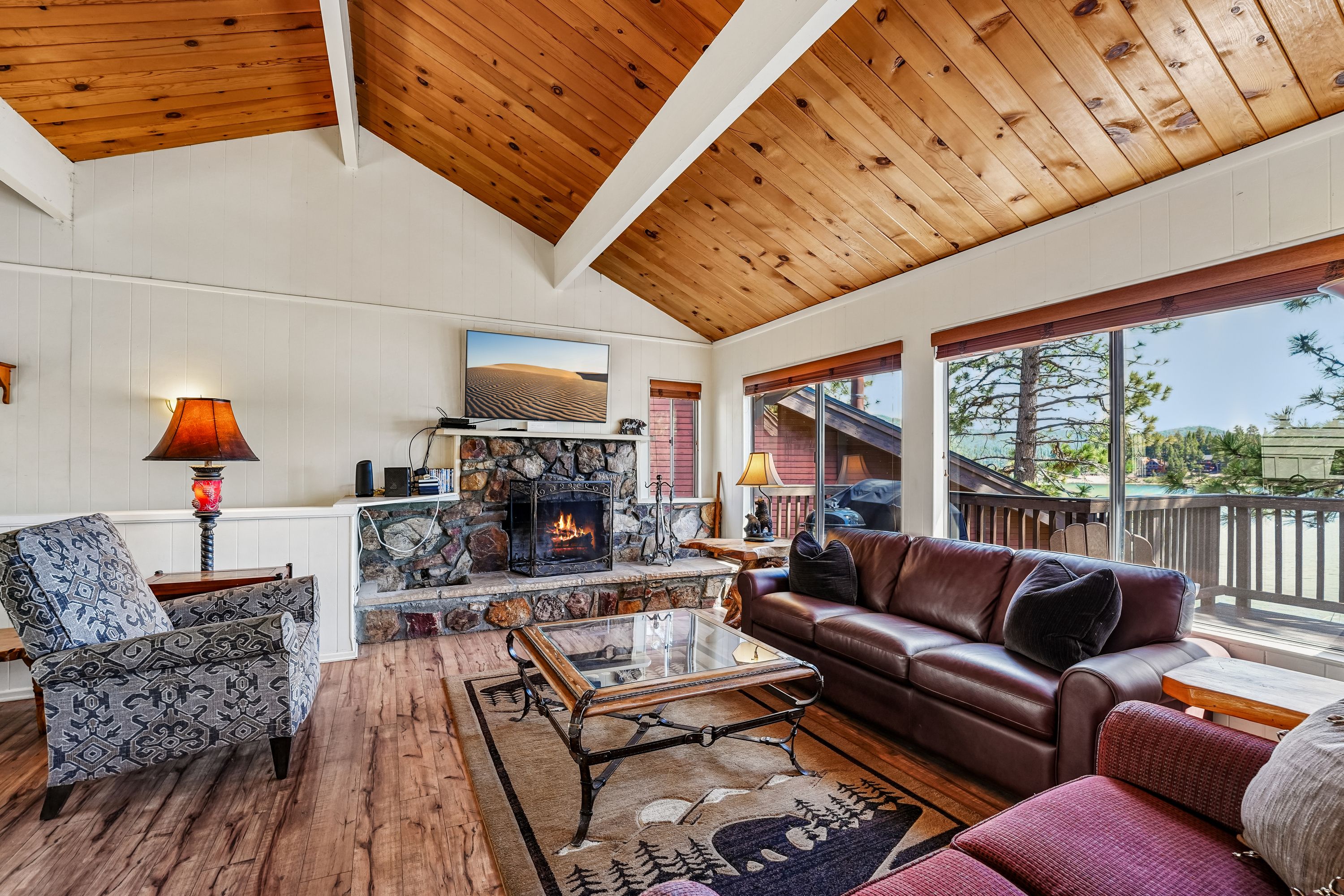  701 Cove Drive, Big Bear Lake, CA 92315 - 物件實景