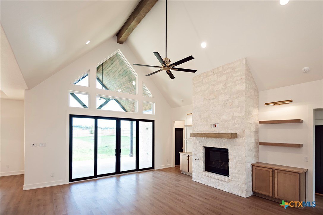 Salado, Texas, 76571, United States, 4 Bedrooms Bedrooms, ,4 BathroomsBathrooms,Residential,For Sale,1900764