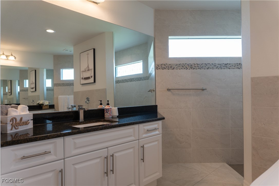 Cape Coral, Florida, 33914, United States, 3 Bedrooms Bedrooms, ,2 BathroomsBathrooms,Residential,For Sale,2005885