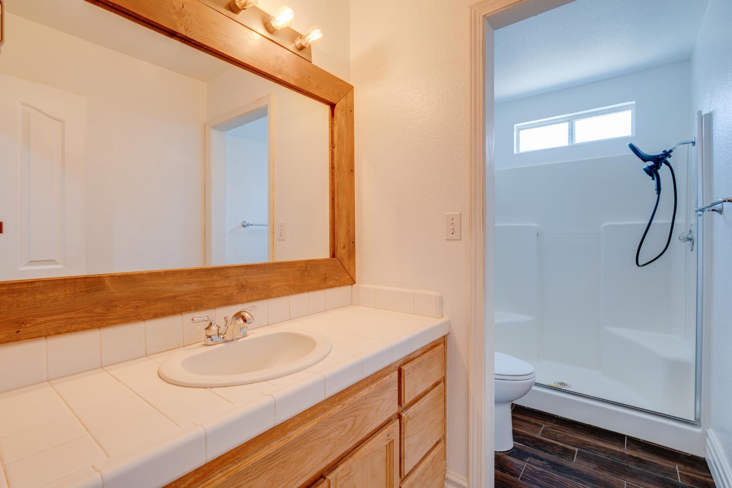 Oakdale, California, 95361, United States, 4 Bedrooms Bedrooms, ,3 BathroomsBathrooms,Residential,For Sale,1987039