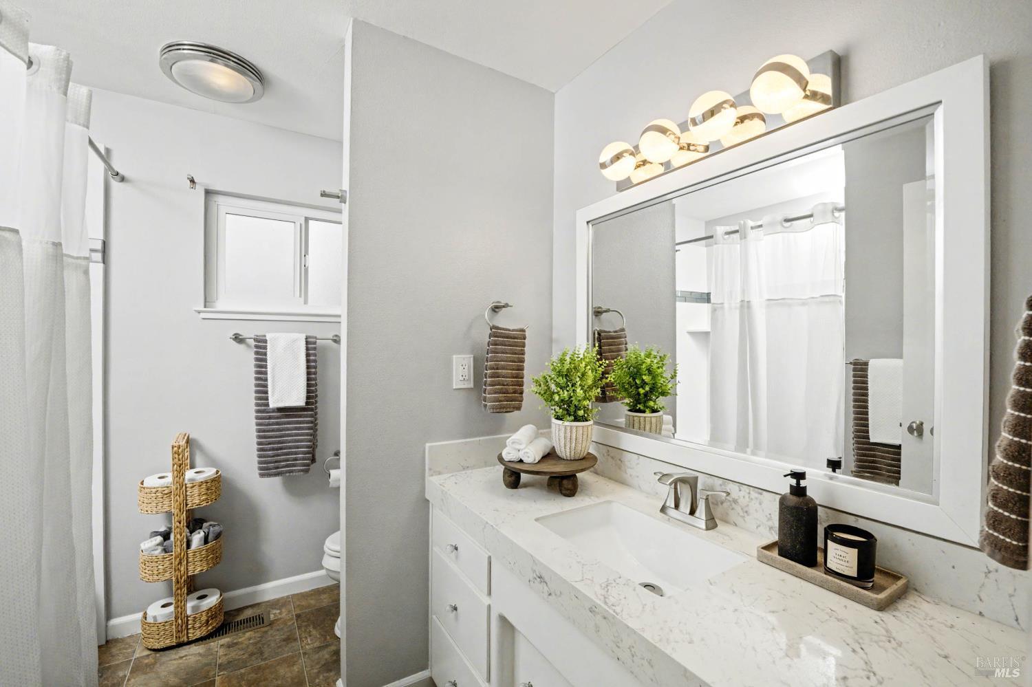 Napa, California, 94558, United States, 3 Bedrooms Bedrooms, ,2 BathroomsBathrooms,Residential,For Sale,2002029