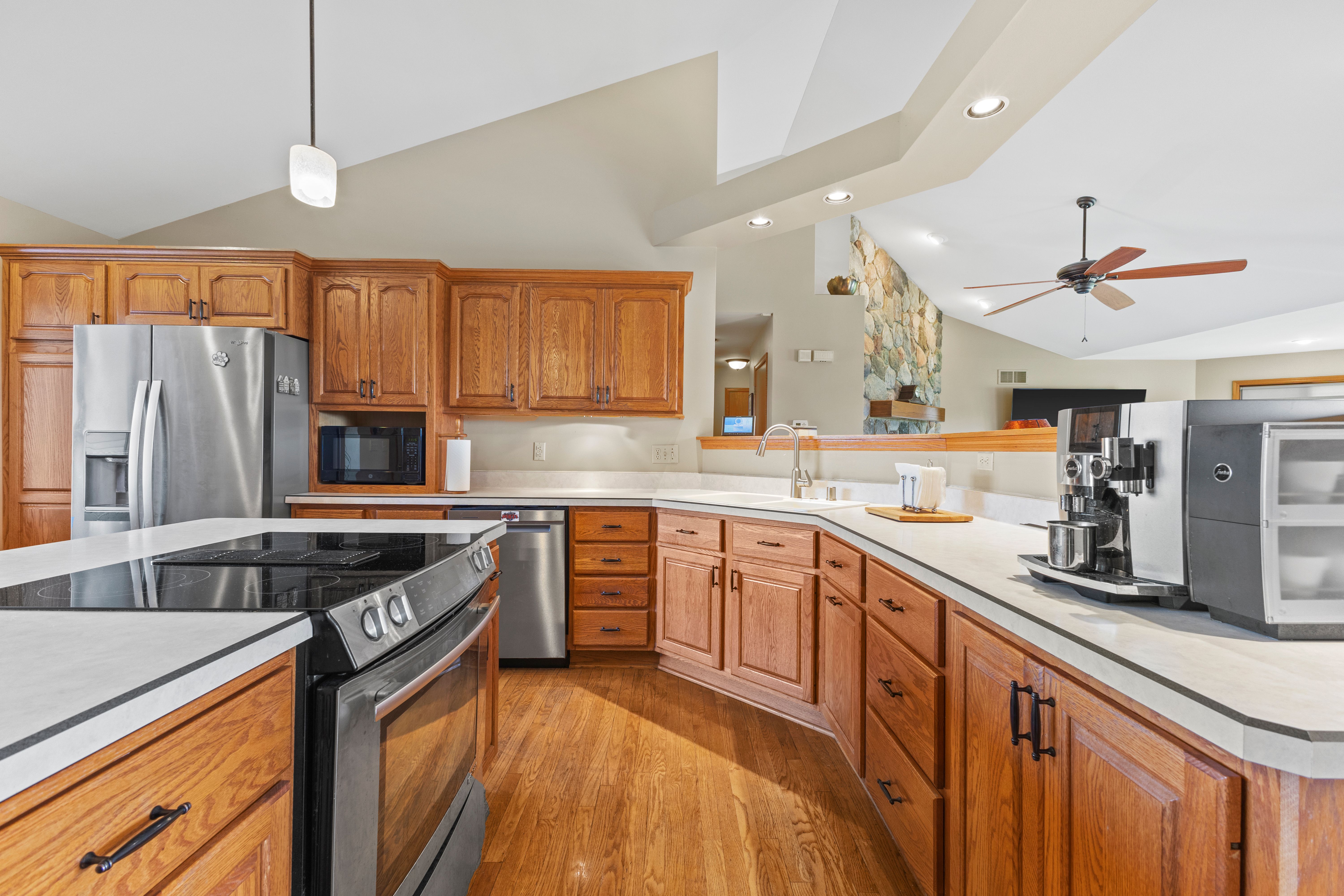  tranquil 3-acre homestead in union  grove - 物件實景