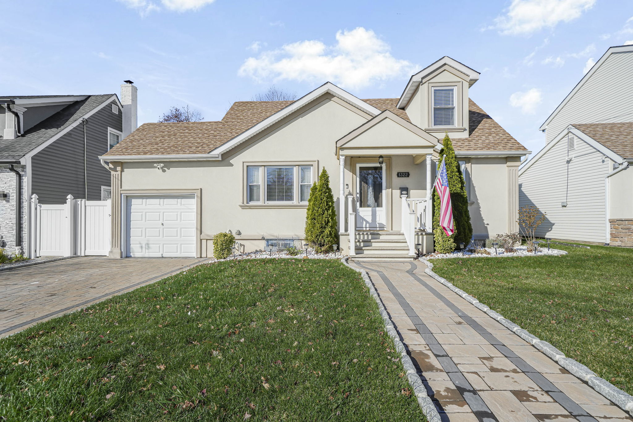 Union, New Jersey, 07073, United States, 3 Bedrooms Bedrooms, ,2 BathroomsBathrooms,Residential,For Sale,2012032