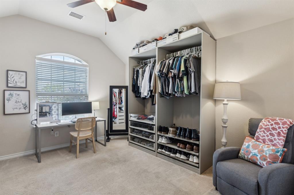 Celina, Texas, 75009, United States, 6 Bedrooms Bedrooms, ,4 BathroomsBathrooms,Residential,For Sale,1962402