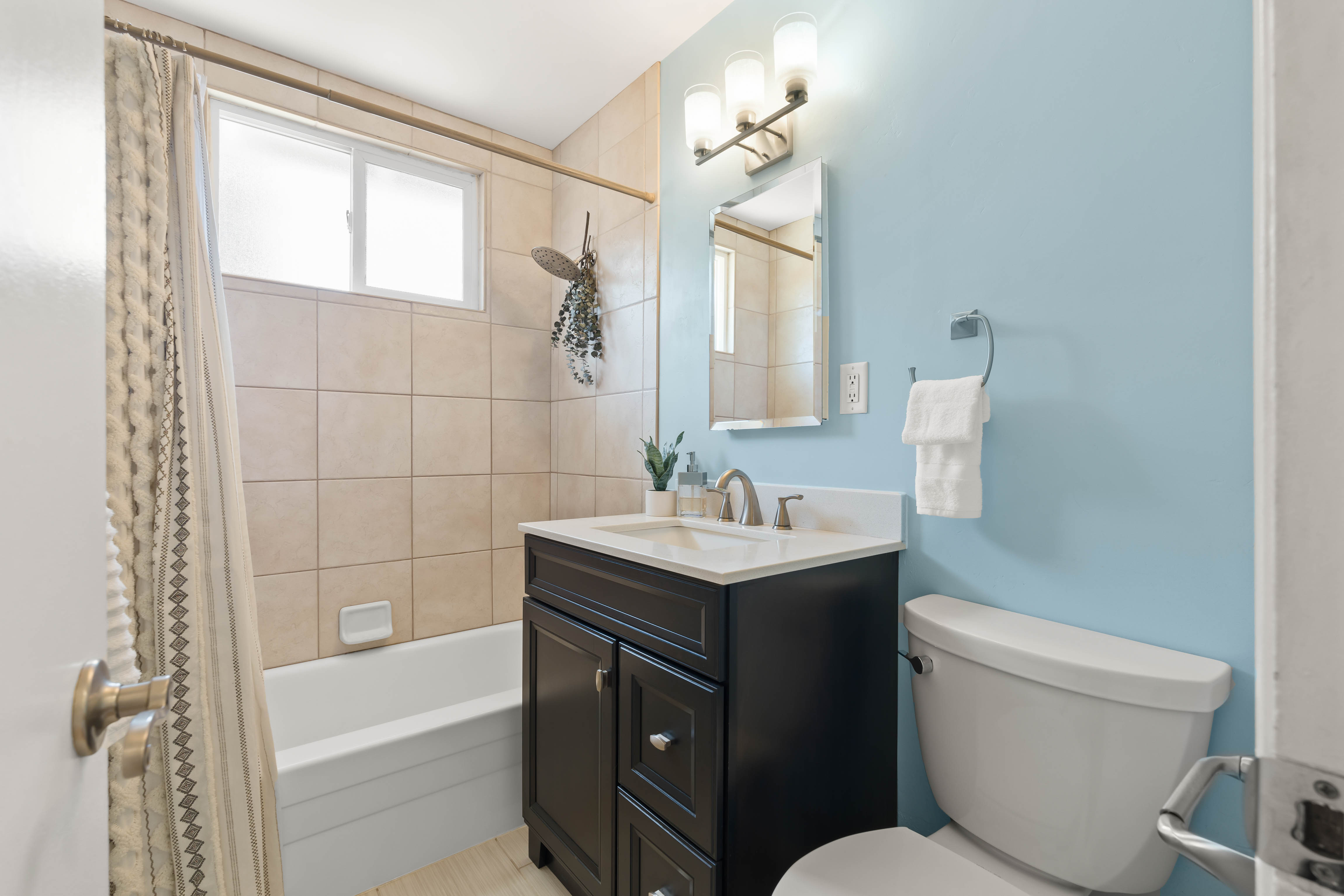  690 Riverside Road, Oak View, CA 93022 - 物件實景