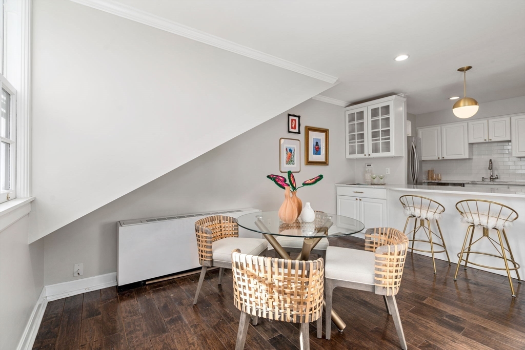 Boston, Massachusetts, 02114, United States, 2 Bedrooms Bedrooms, ,1 BathroomBathrooms,Residential,For Sale,1838865