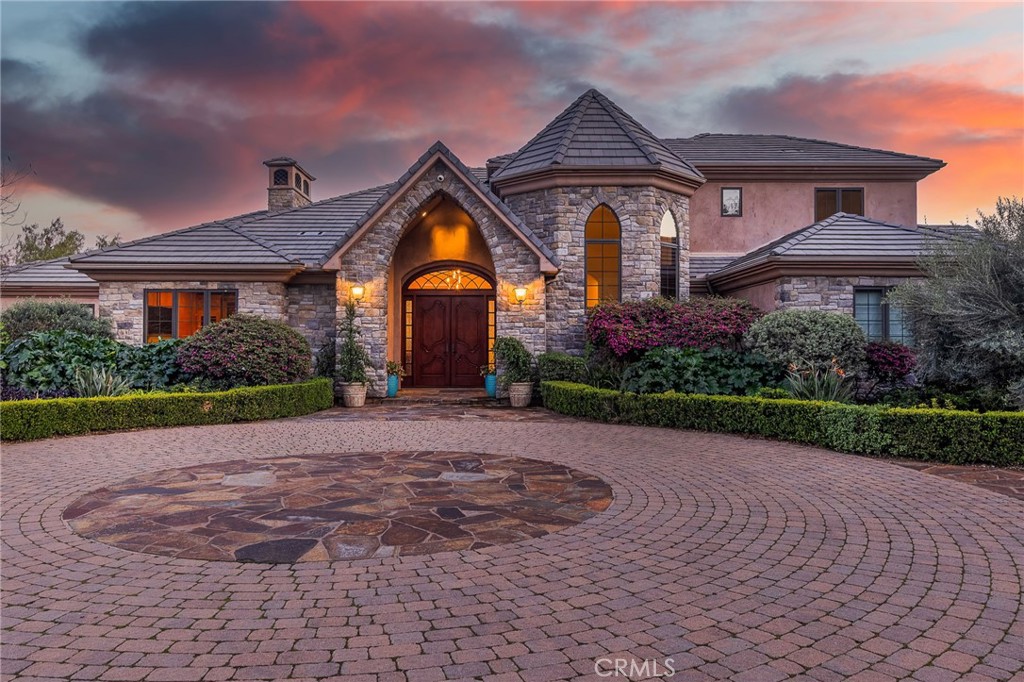 Fallbrook, California, 92028, United States, 4 Bedrooms Bedrooms, ,4 BathroomsBathrooms,Residential,For Sale,1792219