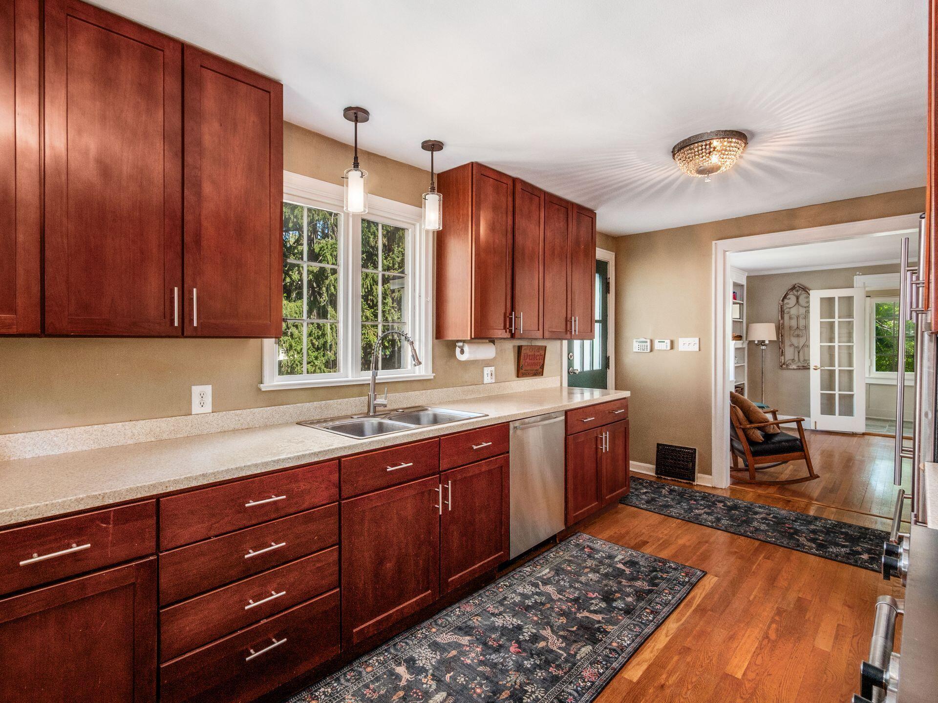 Bexley, Ohio, 43209, United States, 5 Bedrooms Bedrooms, ,2 BathroomsBathrooms,Residential,For Sale,1951090