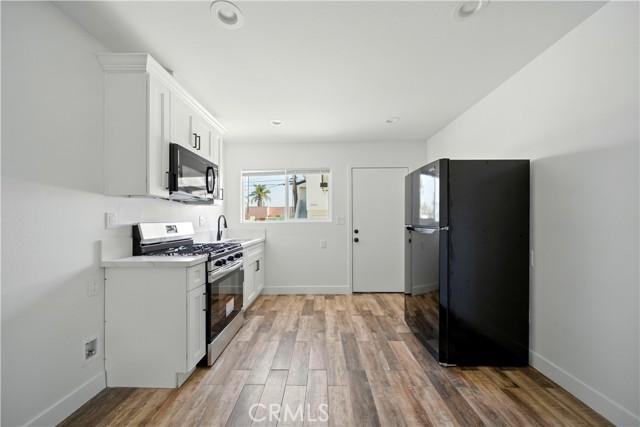 Los Angeles, California, 90044, United States, ,Residential,For Sale,1984386