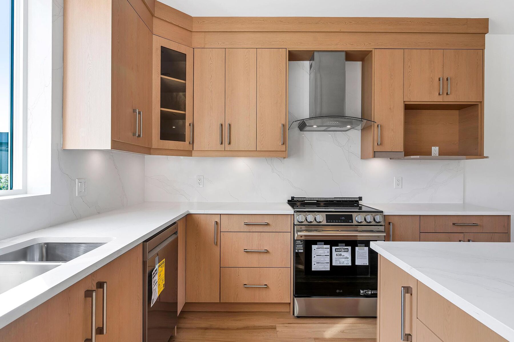  Brand New Gordon Head Townhome - 物件實景