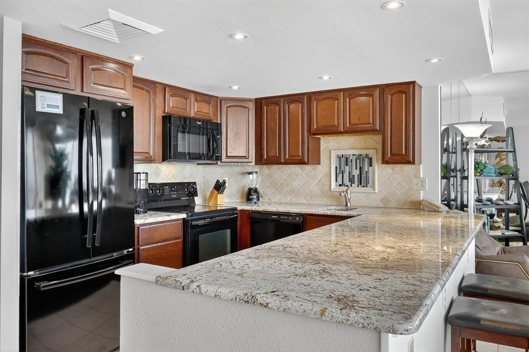 Port Aransas, Texas, 78373, United States, 2 Bedrooms Bedrooms, ,2 BathroomsBathrooms,Residential,For Sale,1906640