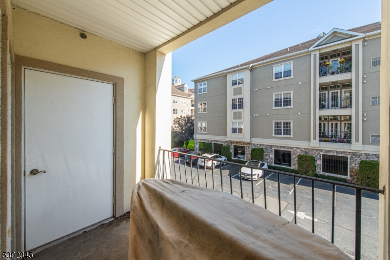 Clifton City, New Jersey, 07013, United States, 2 Bedrooms Bedrooms, ,2 BathroomsBathrooms,Residential,For Sale,1971502