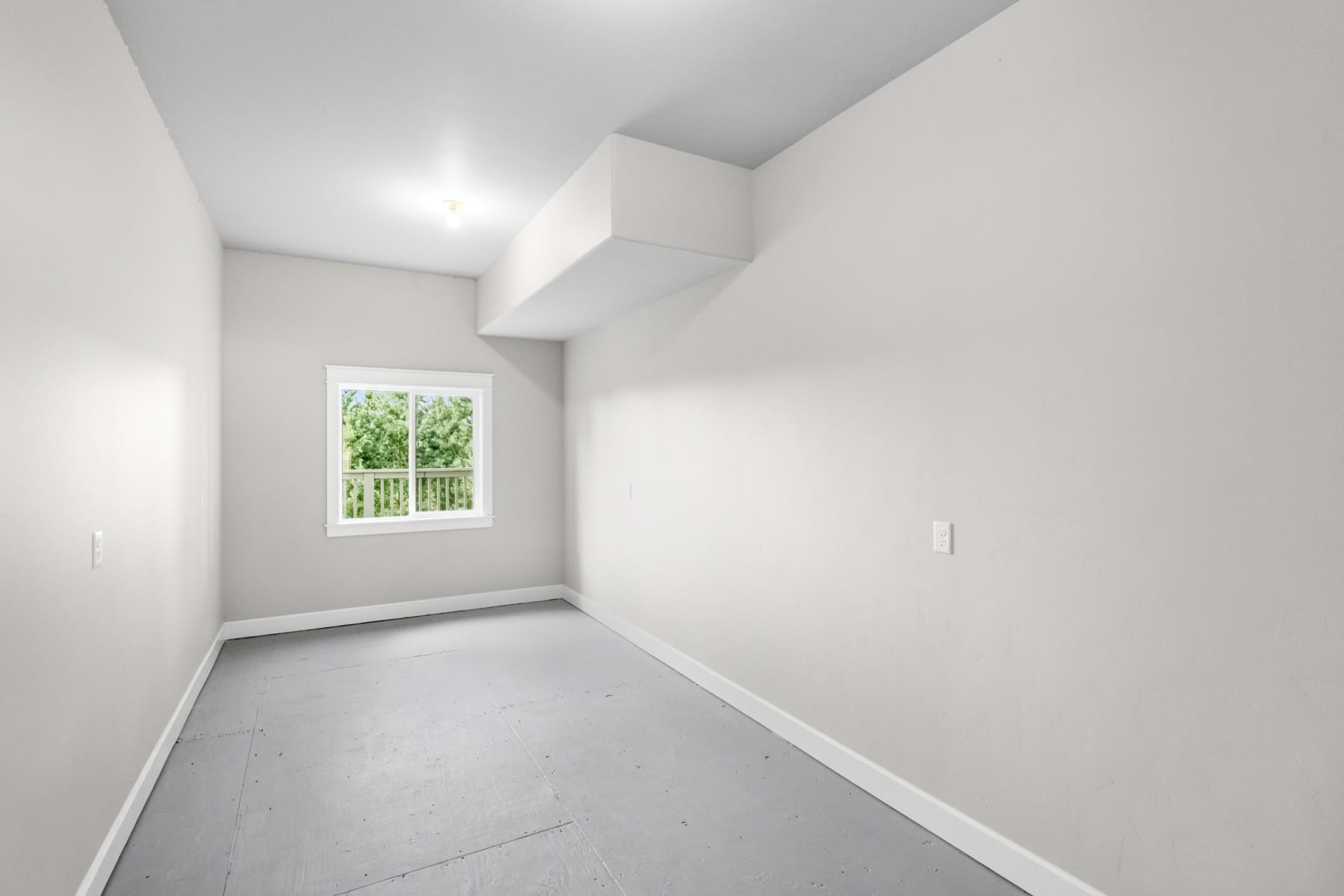  12465 SW LESSER RD Portland, OR 97219 - 物件實景