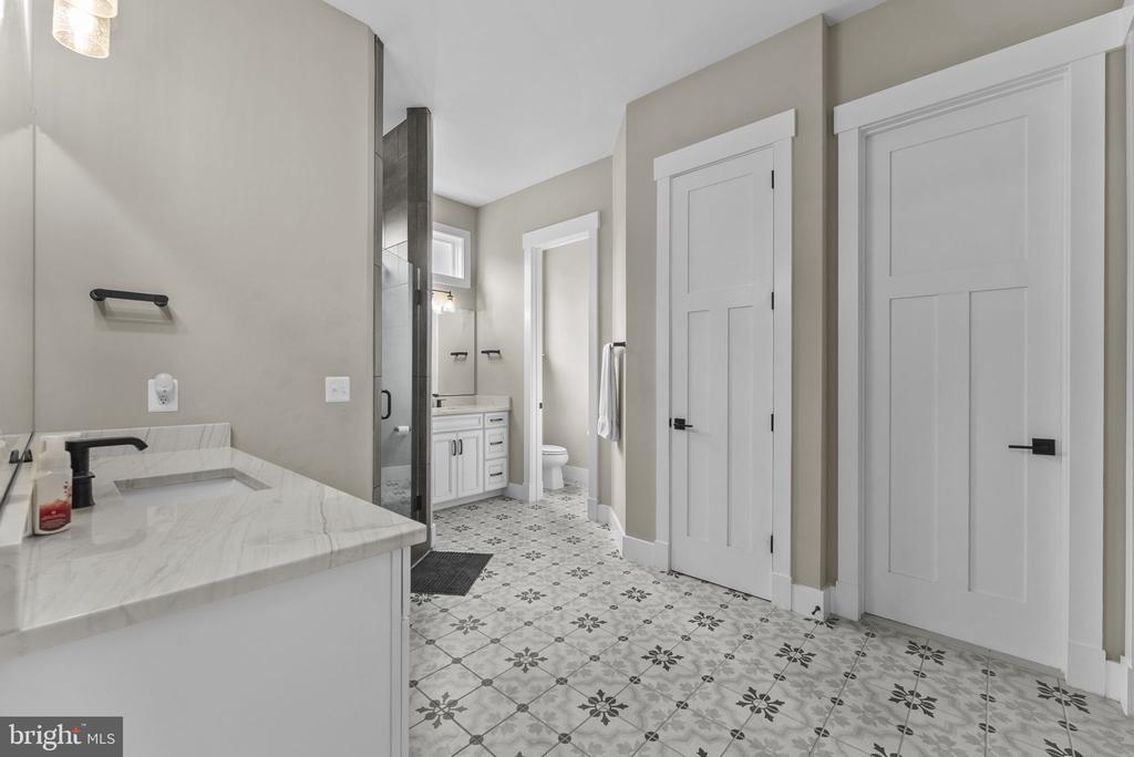 Warrenton, Virginia, 20187, United States, 4 Bedrooms Bedrooms, ,4 BathroomsBathrooms,Residential,For Sale,2048905