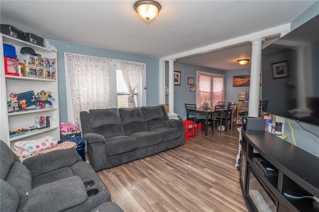 Providence, Rhode Island, 02907, United States, 9 Bedrooms Bedrooms, ,3 BathroomsBathrooms,Residential,For Sale,1931213