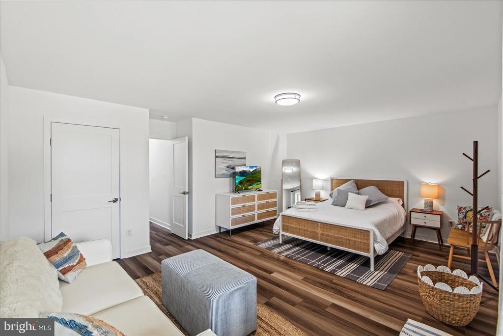 Colonial Beach, Virginia, 22443, United States, 4 Bedrooms Bedrooms, ,4 BathroomsBathrooms,Residential,For Sale,1898525