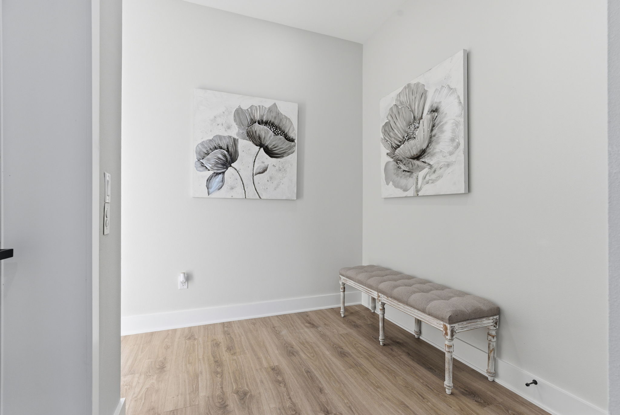 Treasure Island, Florida, 33706, United States, 5 Bedrooms Bedrooms, ,4 BathroomsBathrooms,Residential,For Sale,1887391