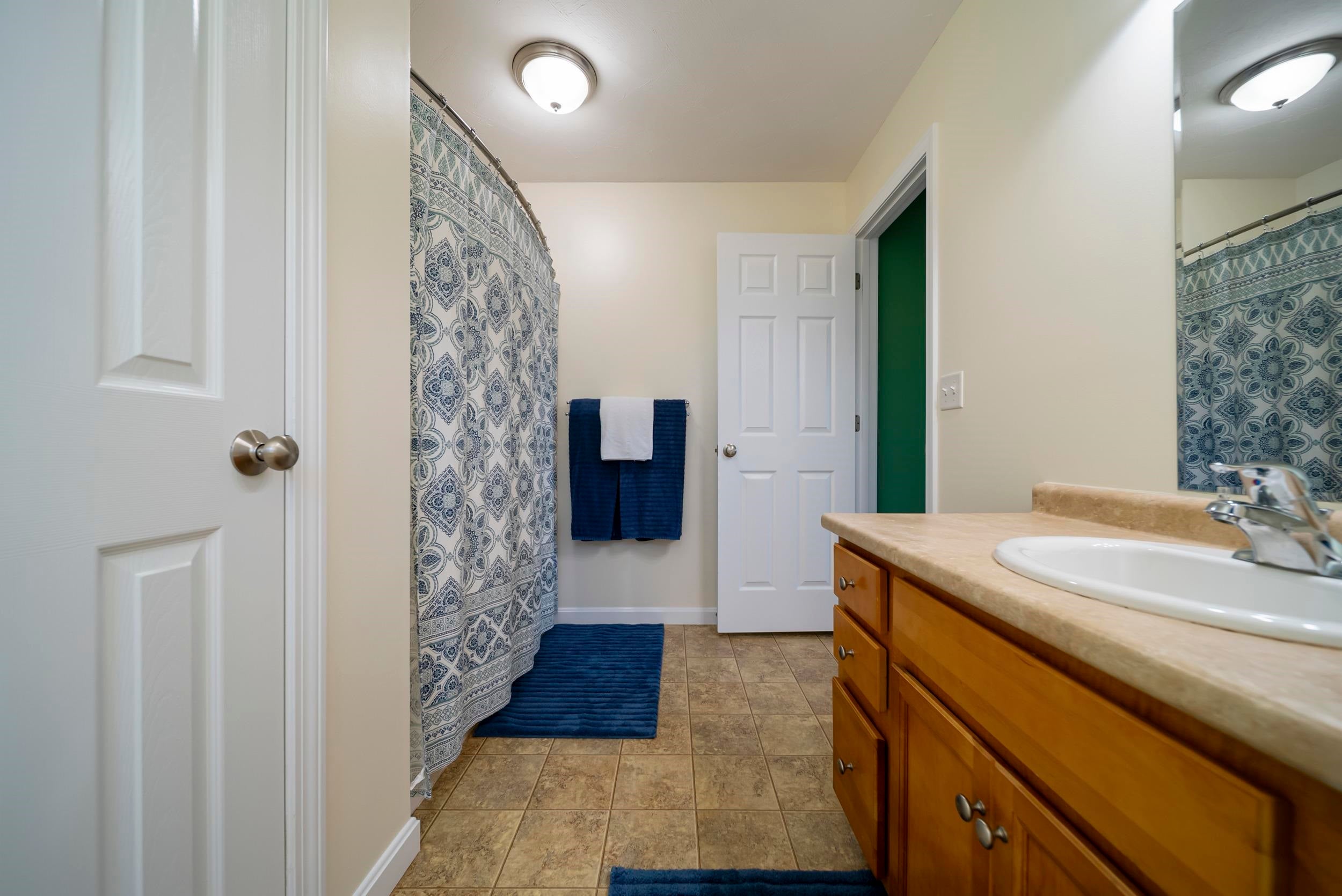Hooksett, New Hampshire, 03106, United States, 3 Bedrooms Bedrooms, ,2 BathroomsBathrooms,Residential,For Sale,1942312