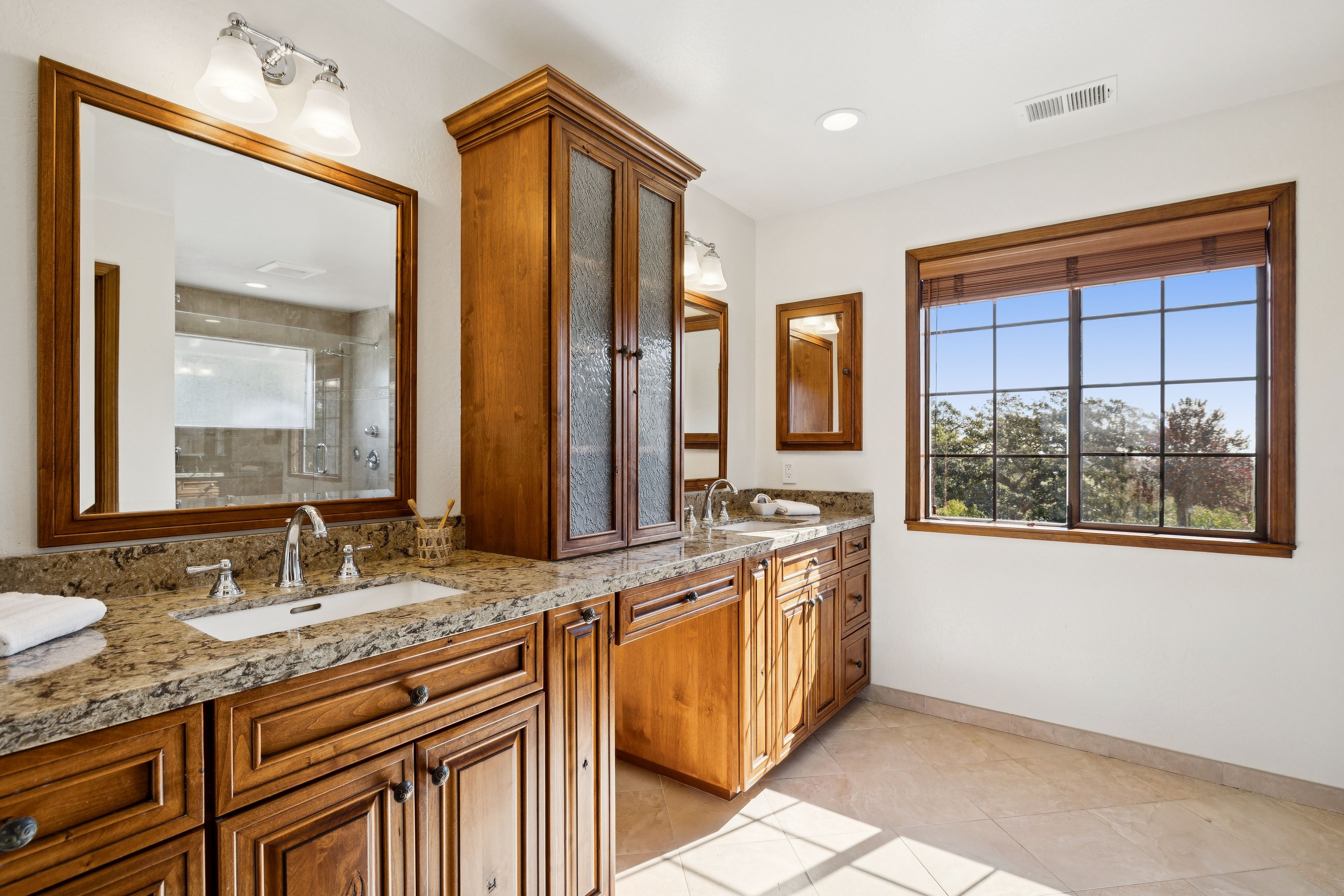  Private Sanctuary in Atherton Oaks - 物件實景