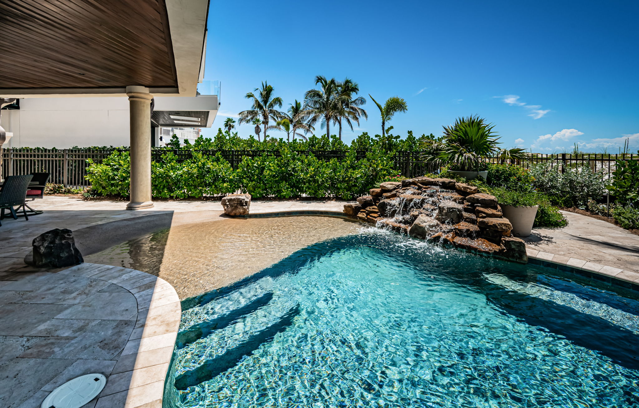 Redington Shores, Florida, 33708, United States, 5 Bedrooms Bedrooms, ,6 BathroomsBathrooms,Residential,For Sale,1921894