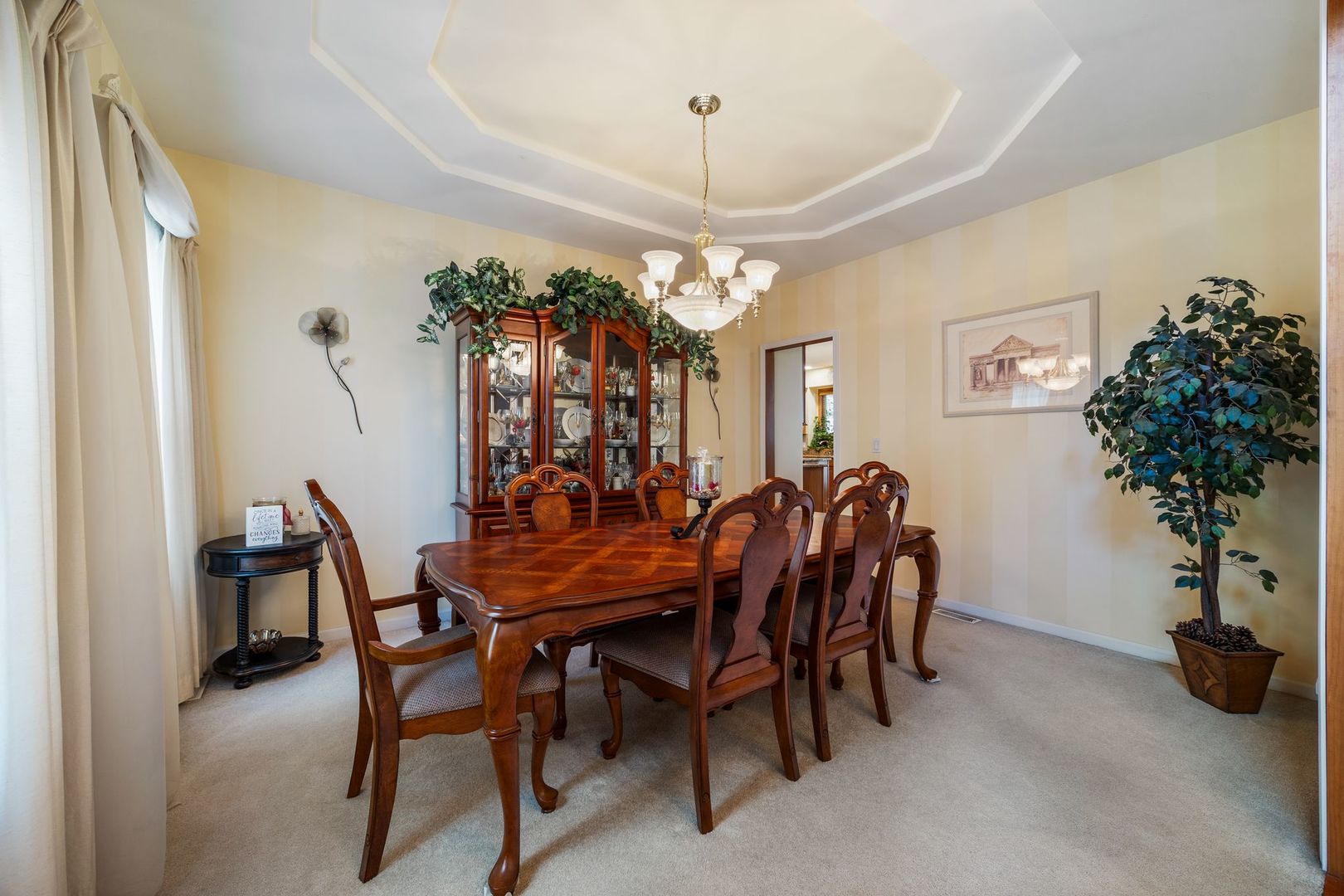 Oswego, Illinois, 60543, United States, 5 Bedrooms Bedrooms, ,4 BathroomsBathrooms,Residential,For Sale,1989652