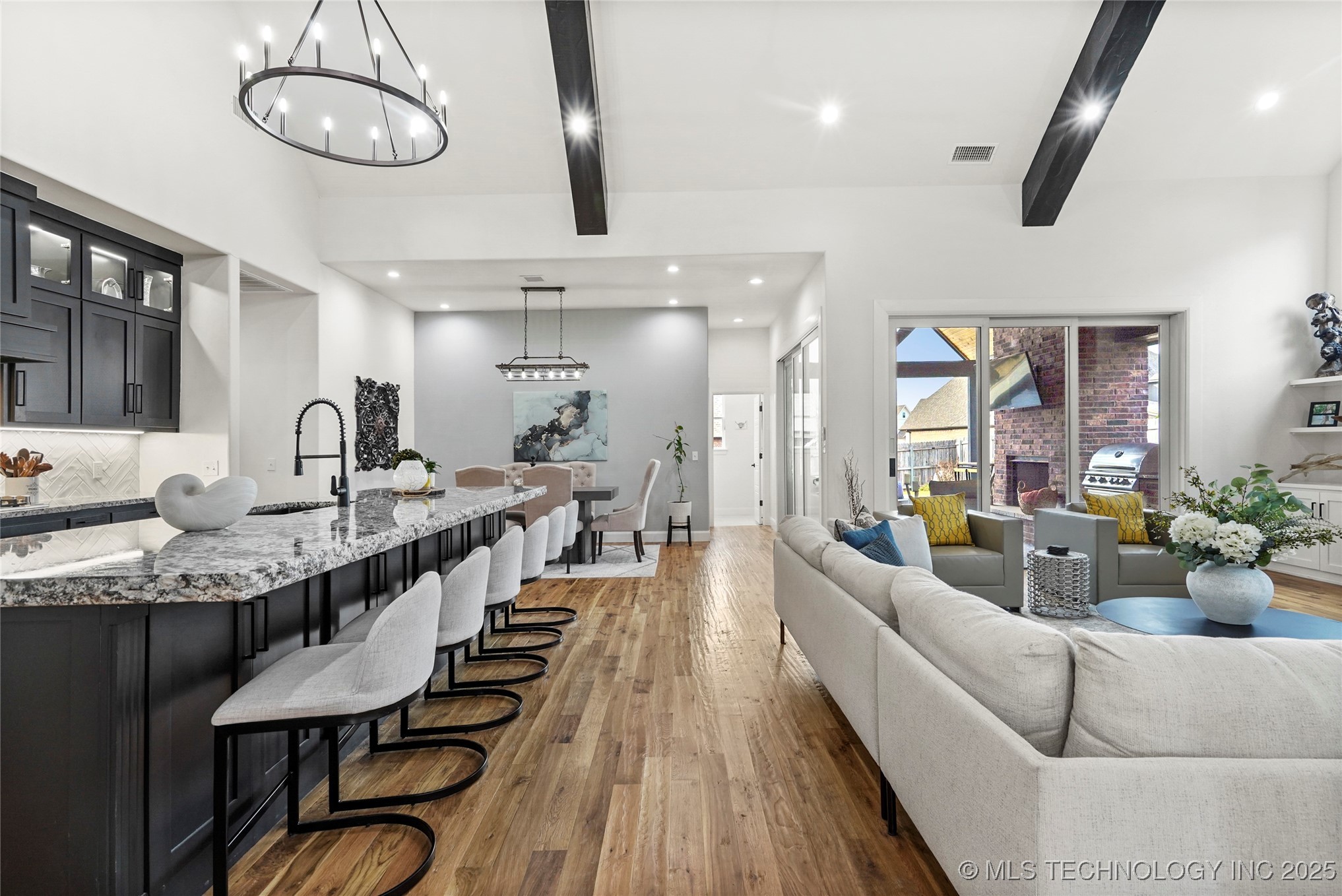 Broken Arrow, Oklahoma, 74014, United States, 3 Bedrooms Bedrooms, ,4 BathroomsBathrooms,Residential,For Sale,1997377