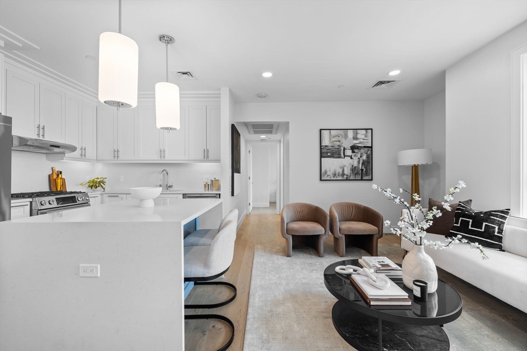 Boston, Massachusetts, 02128, United States, 2 Bedrooms Bedrooms, ,2 BathroomsBathrooms,Residential,For Sale,1905792